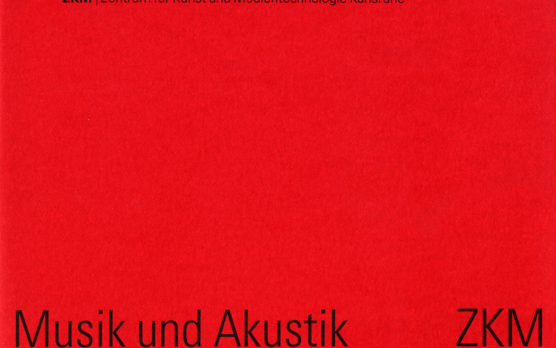 Rotes Cover mit schwarzer Schrift.