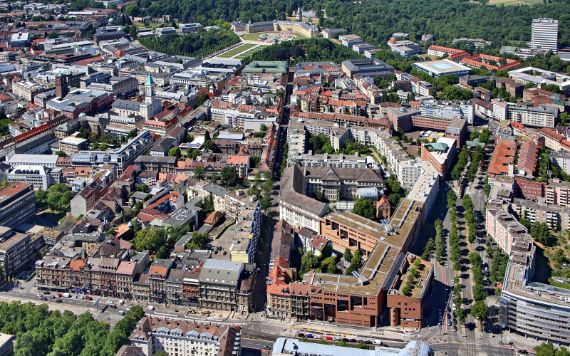 Vogelperspektive auf die Stadt Karlsruhe