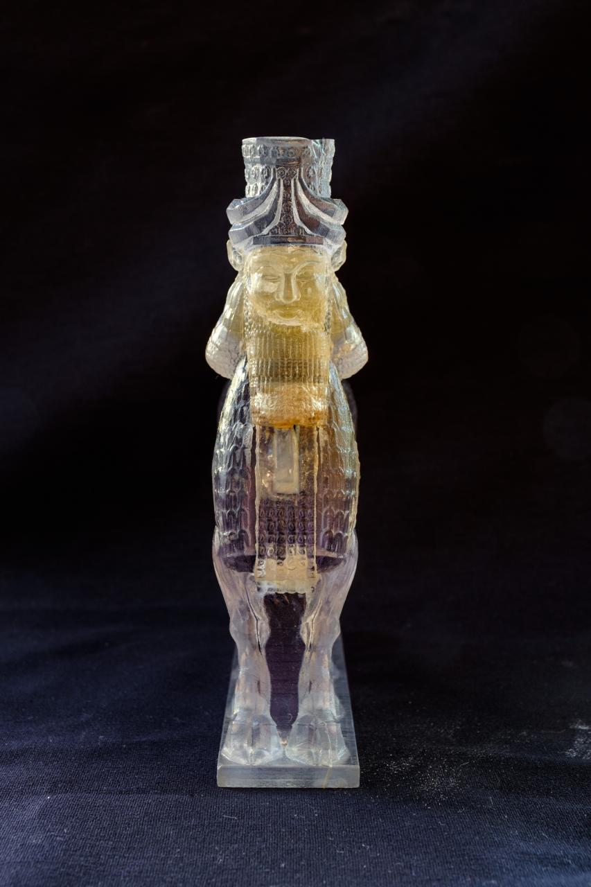 The picture shows »Lamassu« from the series »Material Speculations: ISIS«, a 3D printed statue with electrical components